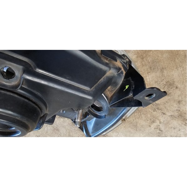 Farol Esquerdo Fiat Uno Fiorino 2004 2005 2006 A 2013 Cromad