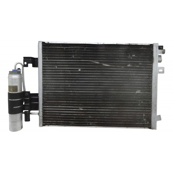 Condensador Ar Condicionado Renault Clio Logan 2002 A 2006